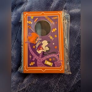 Disney Halloween Scavenger Hunt 2025 Goofy Corn Hole New